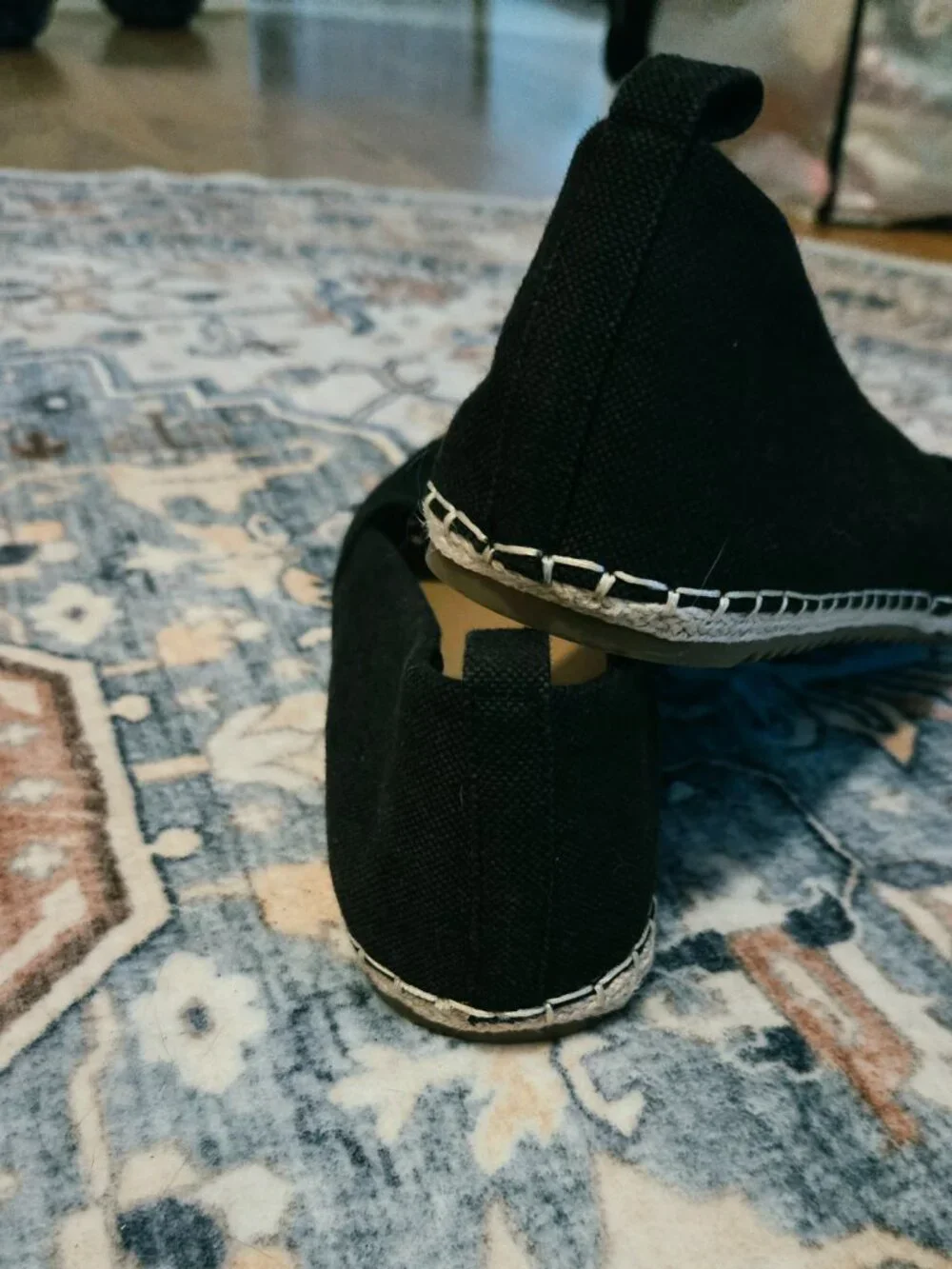 TOMMY BAHAMA Espadrilles Black Eylet Size 8